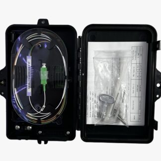 Caja de terminación de FTTH 4FO IP65 cargada con Splitter 1*4 SC/APC + 4 Adaptadores SC/APC, Negra   LT-HGT-4A-N